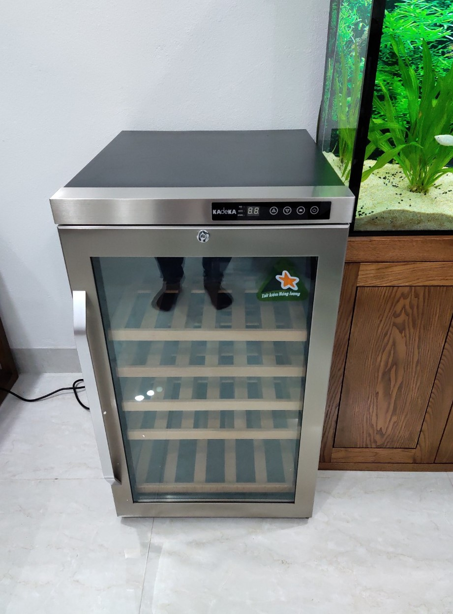 Kadeka KA39WR - Tủ Rượu Thông Minh Cao Cấp Cho Người Sành Rượu Việt