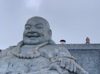 Tượng phật di lạc